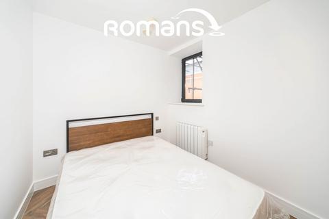 Flat to rent, Market Place, Reading, Berkshire, RG1