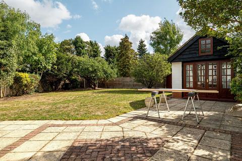 undefined, Gaviots Green, Gerrards Cross, Buckinghamshire