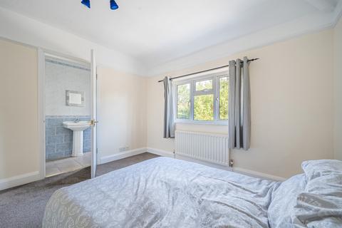14 Gaviots Green, Gerrards Cross, SL9 7EB
