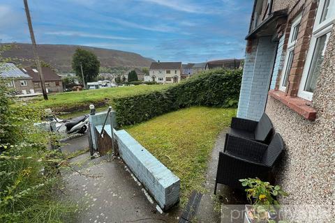 17 Cae Glas, Tonypandy, CF40 1RG