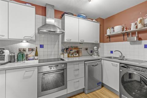 undefined, Spring Gardens Road, High Wycombe HP13