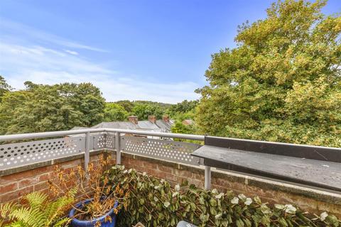 undefined, Spring Gardens Road, High Wycombe HP13