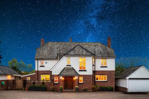 5 bedroom detached house for sale, Bickington, Barnstaple, EX31