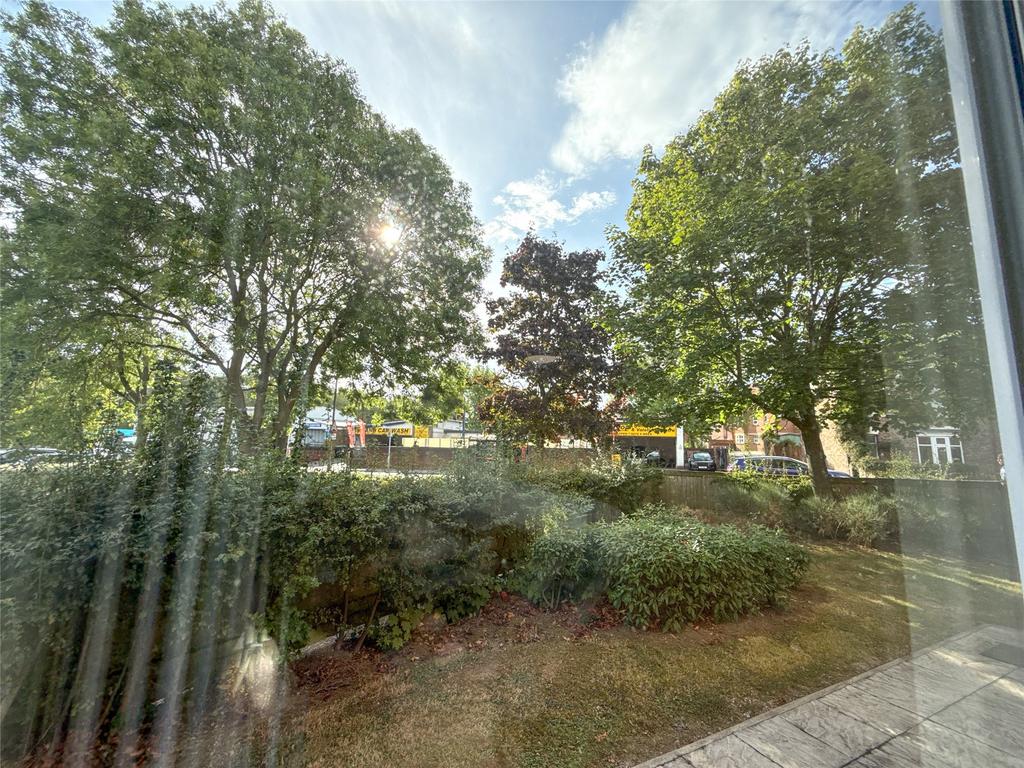Communal Grounds