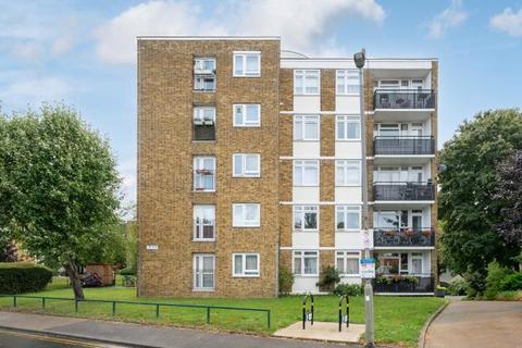 47 Deeside Road, London, SW17 0PH