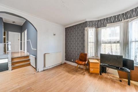 22 Oaksford Avenue, London, SE26 6AR