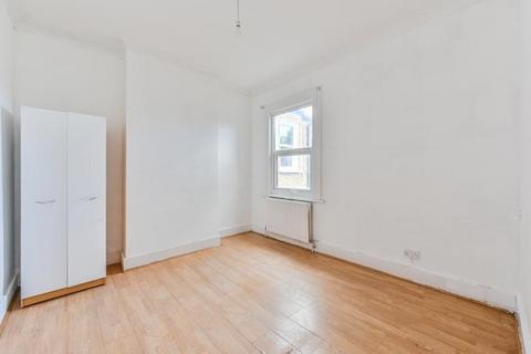 22 Oaksford Avenue, London, SE26 6AR