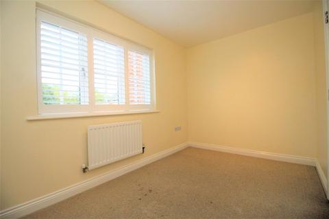 11 Derisley Close, Byfleet, West Byfleet, KT14 7QA