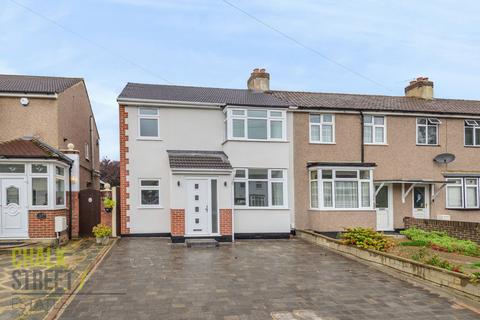 undefined, Northumberland Avenue, Hornchurch, RM11