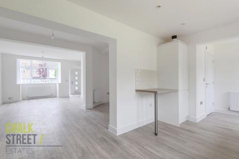 undefined, Northumberland Avenue, Hornchurch, RM11