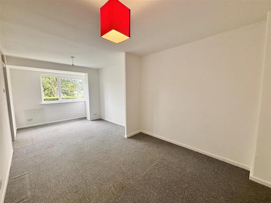 Studio Room