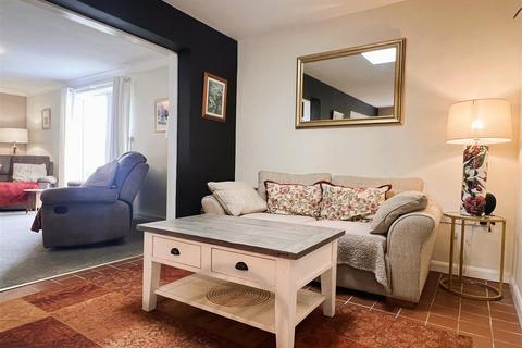 25 Exeter Gate, South Molton, EX36 4AN
