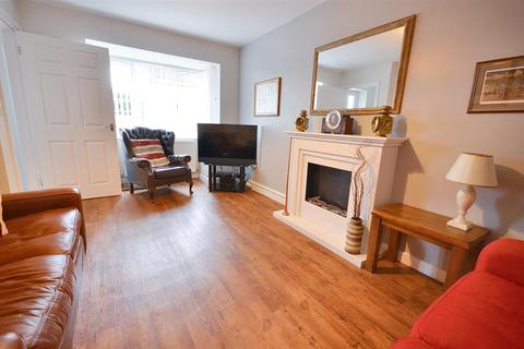 3 bedroom semi-detached house for sale, Lamb Lane, Stone