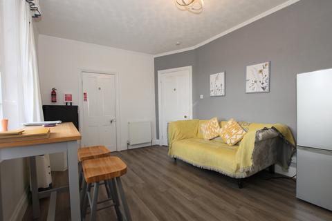 1 bedroom apartment to rent, Nettlestone House, Nettlestone Green, Seaview, Isle of Wight