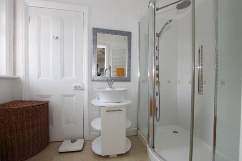 1 bedroom apartment to rent, Nettlestone House, Nettlestone Green, Seaview, Isle of Wight