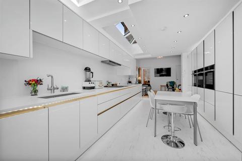 2 bedroom semi-detached house for sale, Beckenham Lane, Shortlands, Bromley, BR2