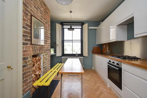 2 bedroom maisonette for sale, Manor Road, Hastings