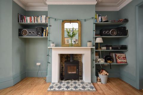 2 bedroom maisonette for sale, Manor Road, Hastings