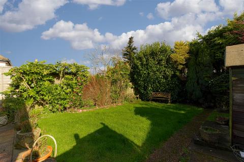 undefined, Oakley Gardens, Banstead