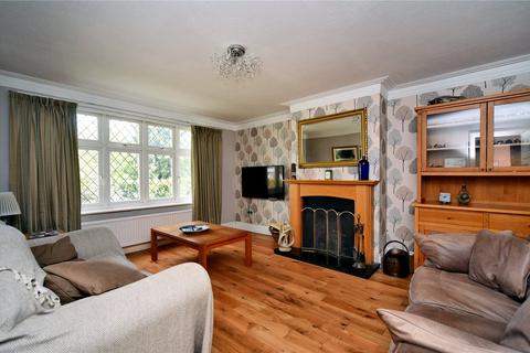 3 bedroom semi-detached house for sale, Oaks Avenue, Worcester Park, KT4