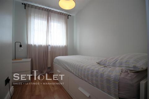 undefined, Royce Close, Thorpe Astley, Braunstone