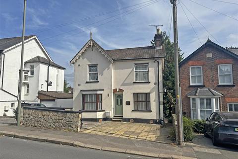undefined, Woodlands Road, Redhill