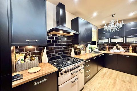2 bedroom apartment for sale, Chatsworth Gardens, Meads, Eastbourne, East Sussex, BN20