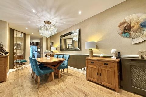 2 bedroom apartment for sale, Chatsworth Gardens, Meads, Eastbourne, East Sussex, BN20