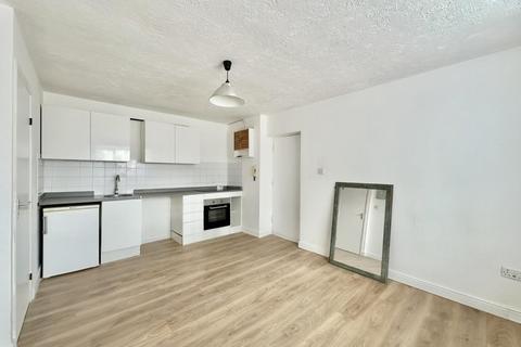 undefined, Willenhall Drive, Hayes, UB3 2UX