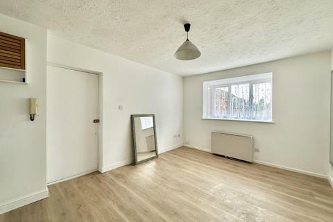 undefined, Willenhall Drive, Hayes, UB3 2UX