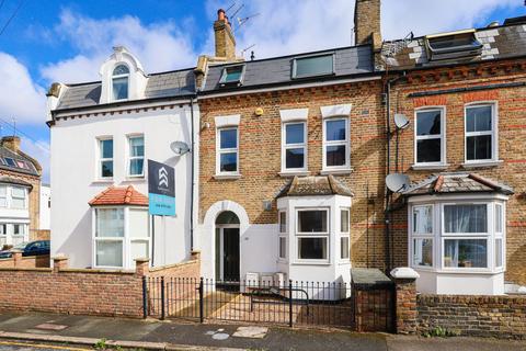 2 bedroom flat for sale, Lancing Road, West Ealing, W13