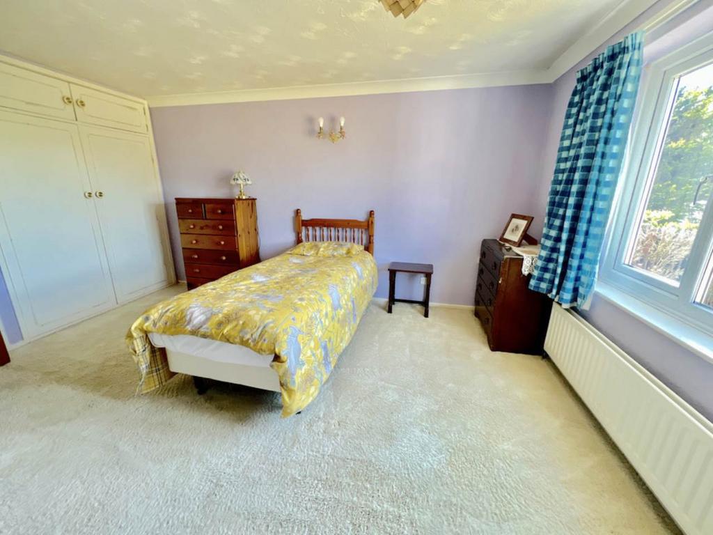 Front bedroom