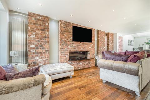 undefined, Bird Close, Mansfield