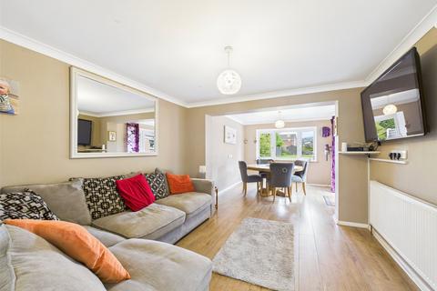 3 Winchester Drive, Tuffley, Gloucester, GL4 0JE