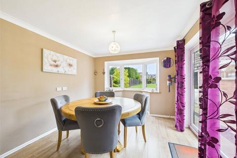 3 Winchester Drive, Tuffley, Gloucester, GL4 0JE