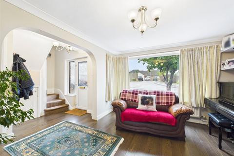 3 Winchester Drive, Tuffley, Gloucester, GL4 0JE