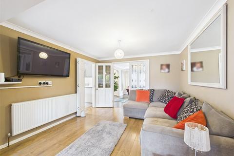 3 Winchester Drive, Tuffley, Gloucester, GL4 0JE