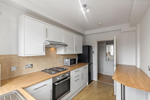 2 bedroom apartment to rent, Fairfax Road, South Hampstead NW6
