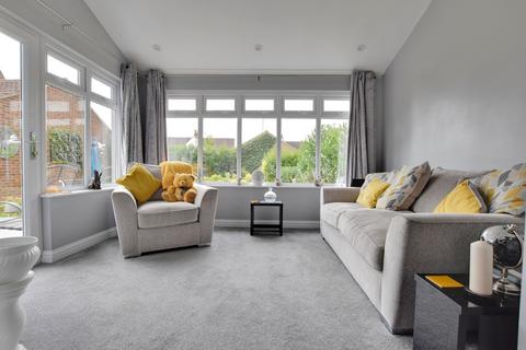 3 bedroom semi-detached house for sale, Southey Close, Heybridge, Maldon, Essex, CM9 4YW