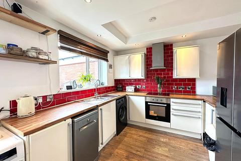 3 bedroom semi-detached house for sale, Newlands Park Road, Scarborough, YO12