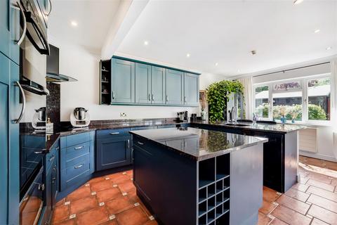 undefined, Yew Tree Bottom Road, Epsom