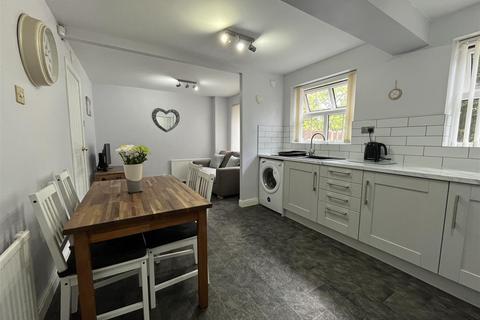 undefined, Cloverville Approach, Bradford BD6