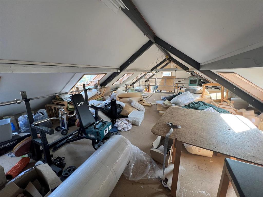 Mezzanine 1.jpg