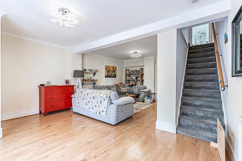 15 Bridgend Road, Llanharan, Pontyclun, CF72 9RA