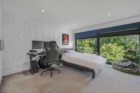 5 bedroom house for sale, Golders Park Close, Golders Hill Park, NW11