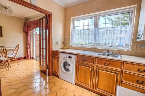 3 bedroom semi-detached house for sale, Montrose Avenue, Gidea Park, RM2