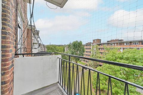 3 bedroom flat for sale, Lordship Lane, East Dulwich, London, SE22