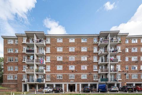 3 bedroom flat for sale, Lordship Lane, East Dulwich, London, SE22