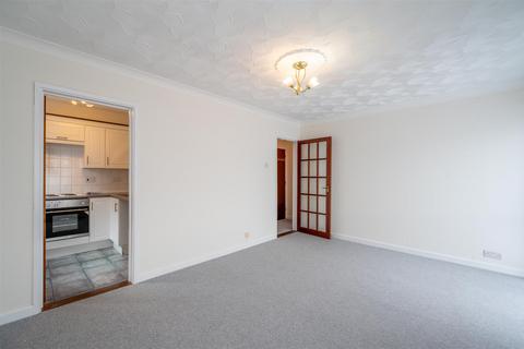 2 bedroom flat for sale, Southwood Road, Hayling Island PO11