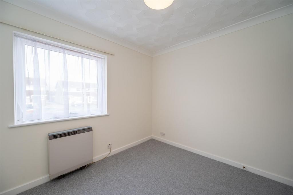 Flat 1 Regatta Court 25 10.jpg